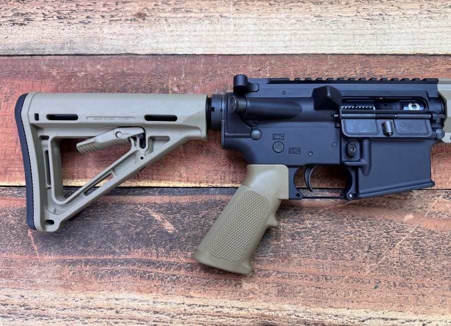 Blitzkrieg Tactical Diomedes 5.56 16" BLK/FDE Rifle w/ MOE Stock