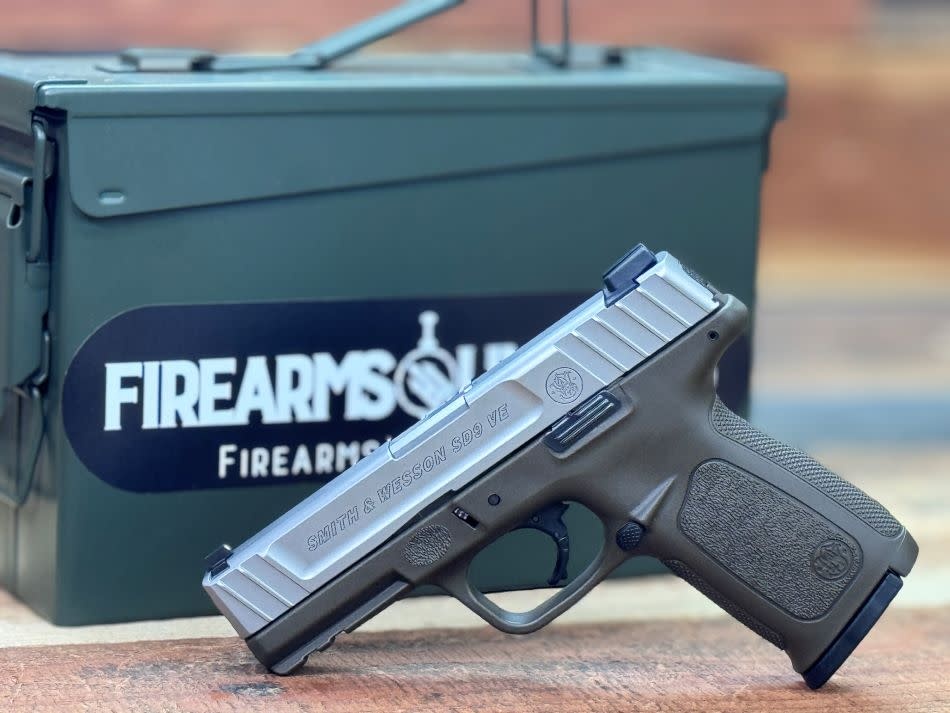 Smith & Wesson, SD9VE, 9MM, 4", 16RD, Cerakote Plum Brown