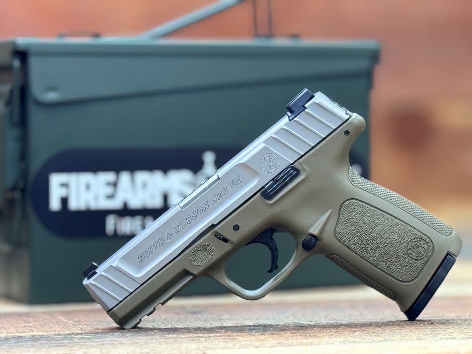 Smith & Wesson, SD9VE, 9MM, 4", 16RD, Cerakote_Glock FDE