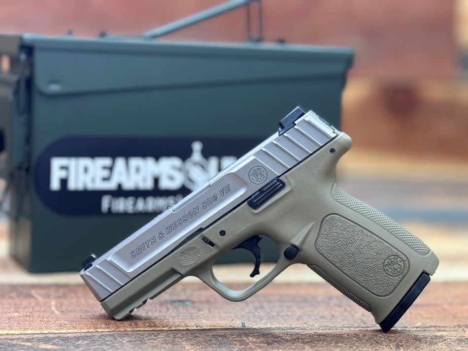 Smith & Wesson, SD9VE, 9MM, 4", 16RD, Cerakote_Magpul FDE