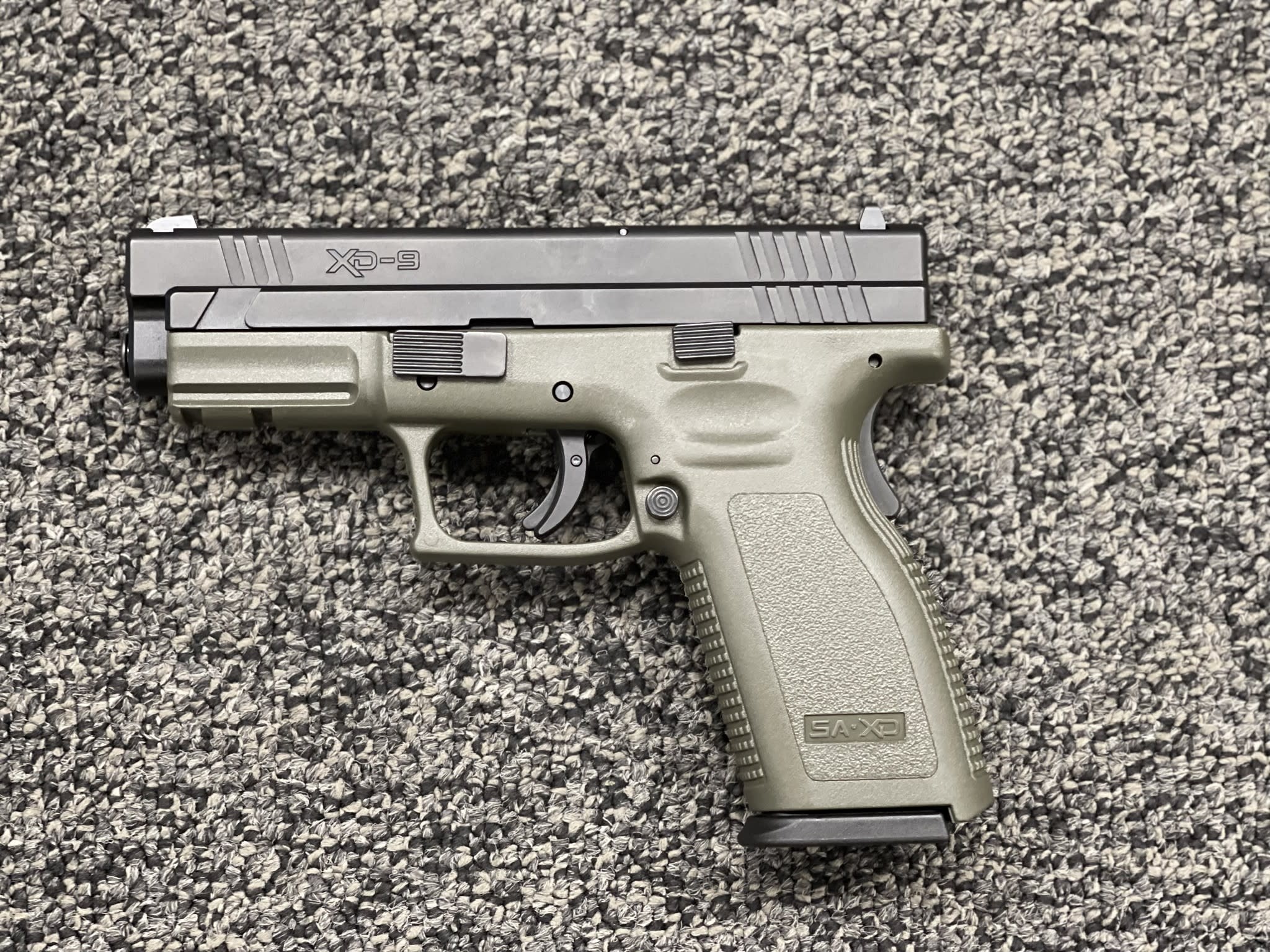 Springfield Armory XD9 GRN Pistol 9MM (CA Comp)