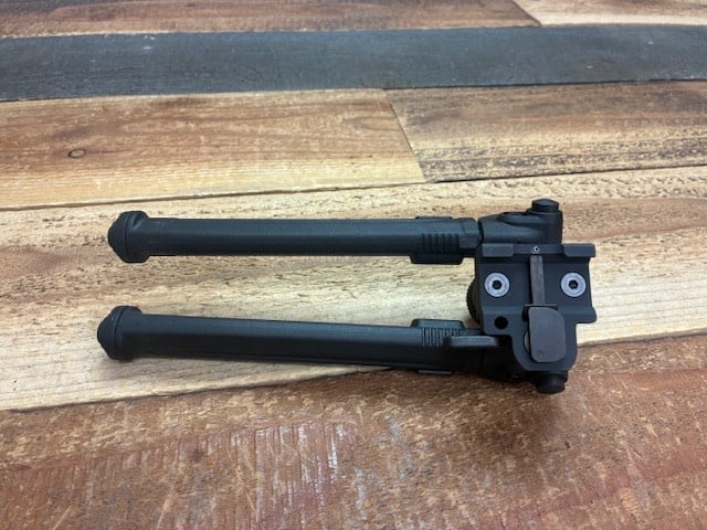 Magpul Bipod & A.R.M.S. Quick Detach (QD) Bundle - Black