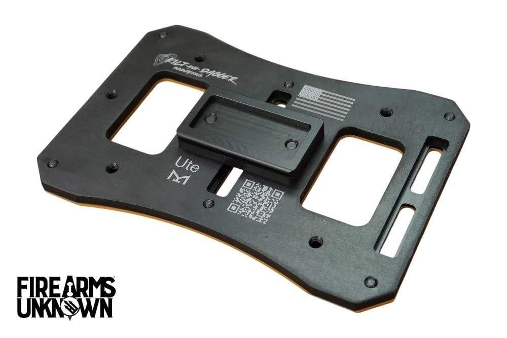 Kilt & Dagger, Ute 2, Standard, Black, Tac Table