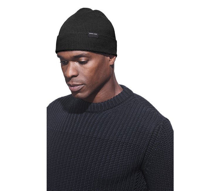 CANADA GOOSE MEN'S FITTED BEANIE 