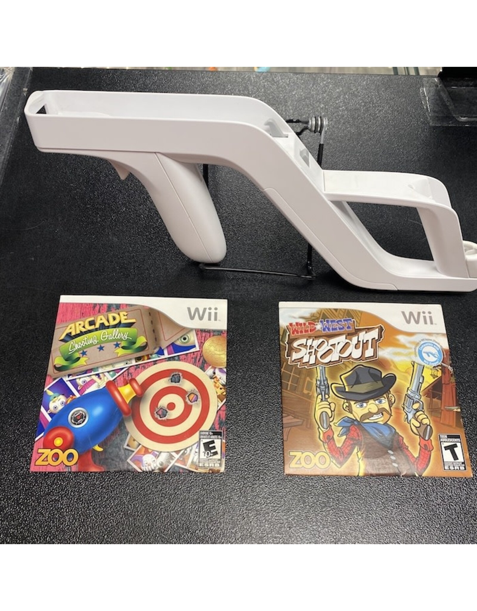 Wii Colt's Wild West Shootout / Arcade Shooting Gallery / Wii Zapper