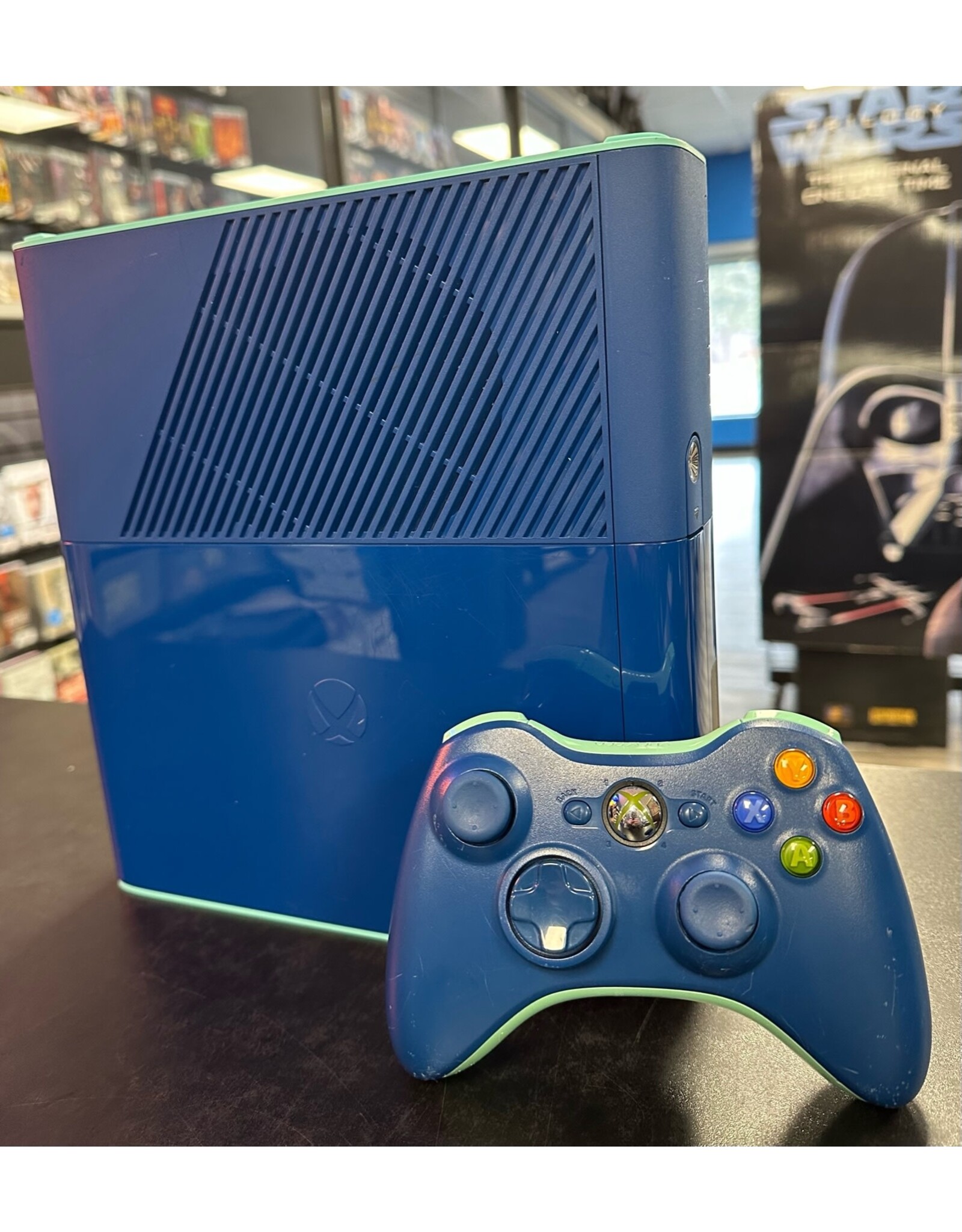 Xbox 360 Xbox 360 E Console 500GB Blue Call of Duty Edition (Used, Cosmetic Damage)