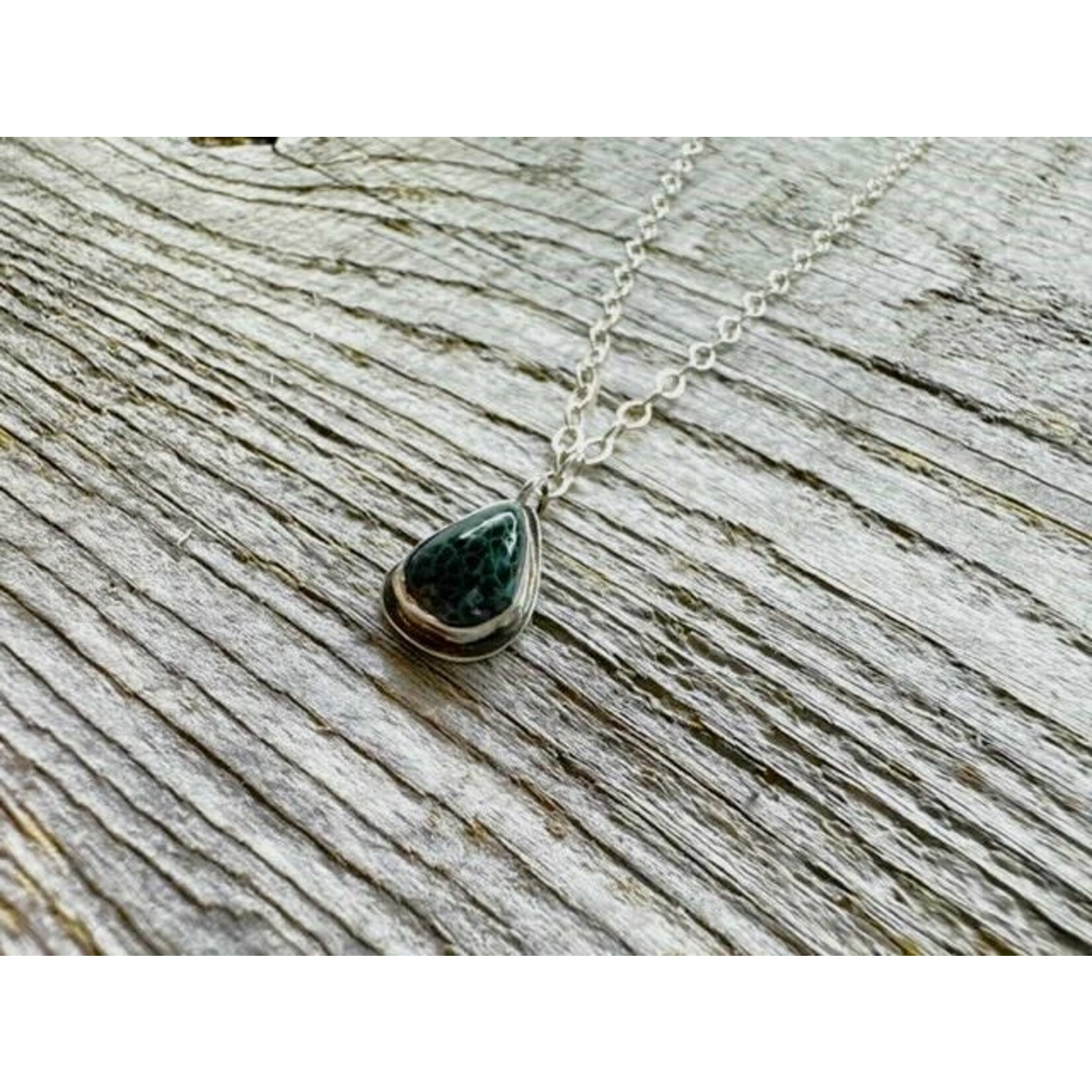 Sterling Silver Necklace - Isle Royal Greenstone 18-20''