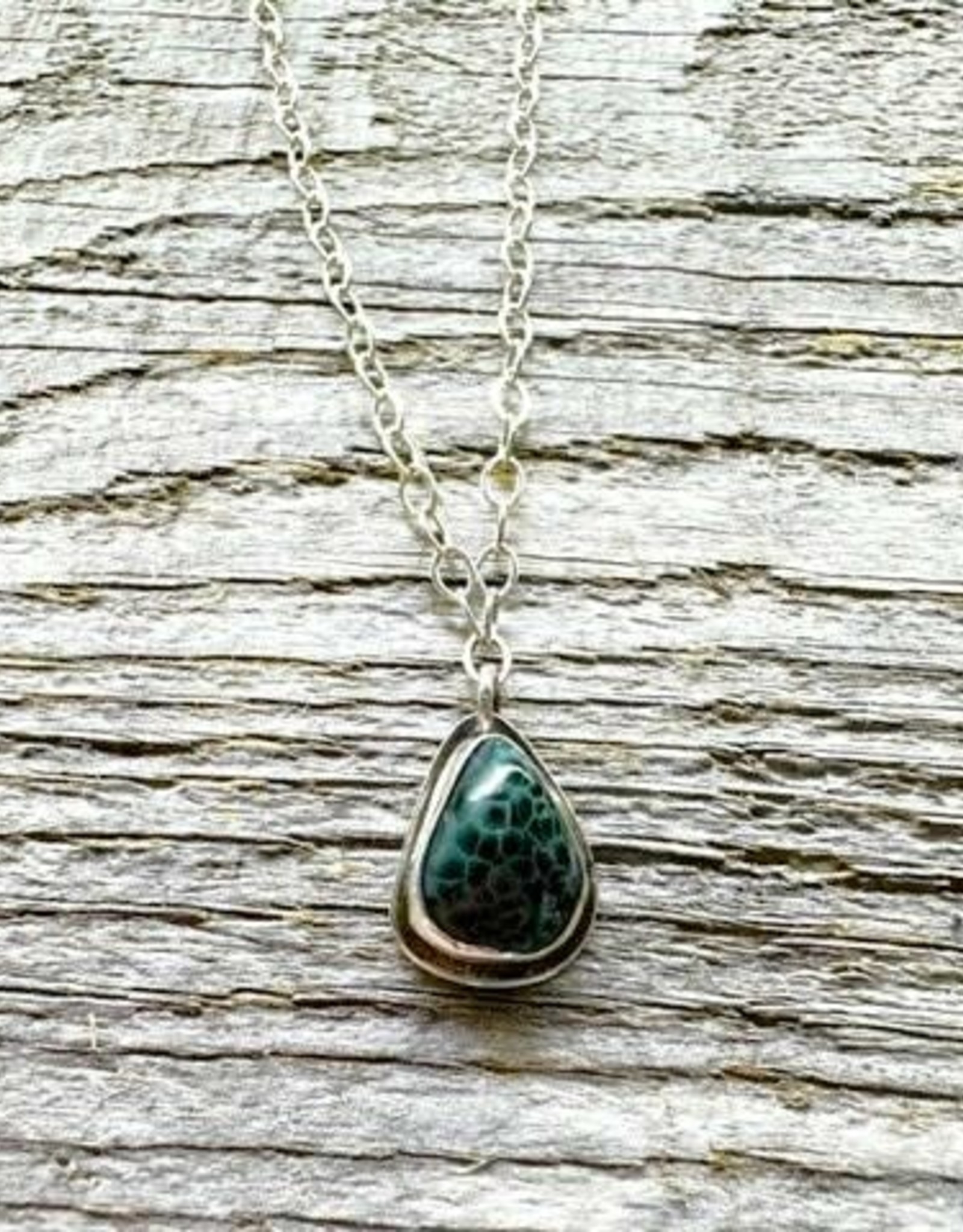 Sterling Silver Necklace - Isle Royal Greenstone 18-20'' - The Bear Den ...