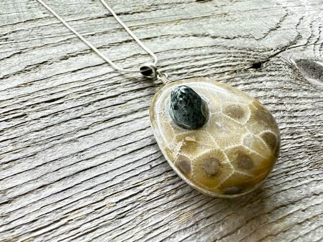 Stone Wire Wrap Spoon Pendant Necklace