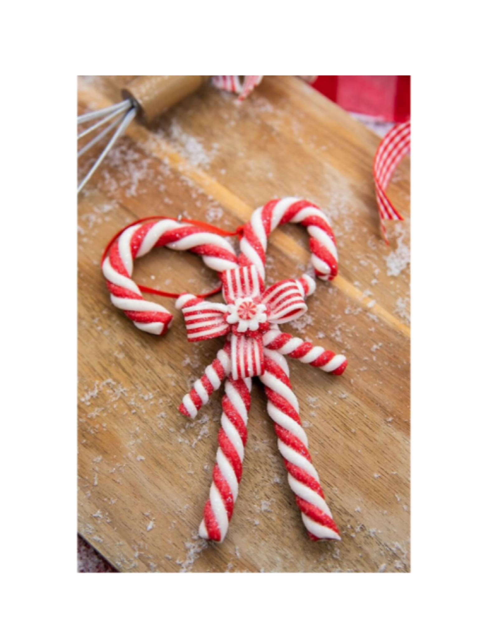 Handpoured Soy-blend Candle - Candy Cane