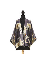 Two's Company Charcoal Heron Short Kimono