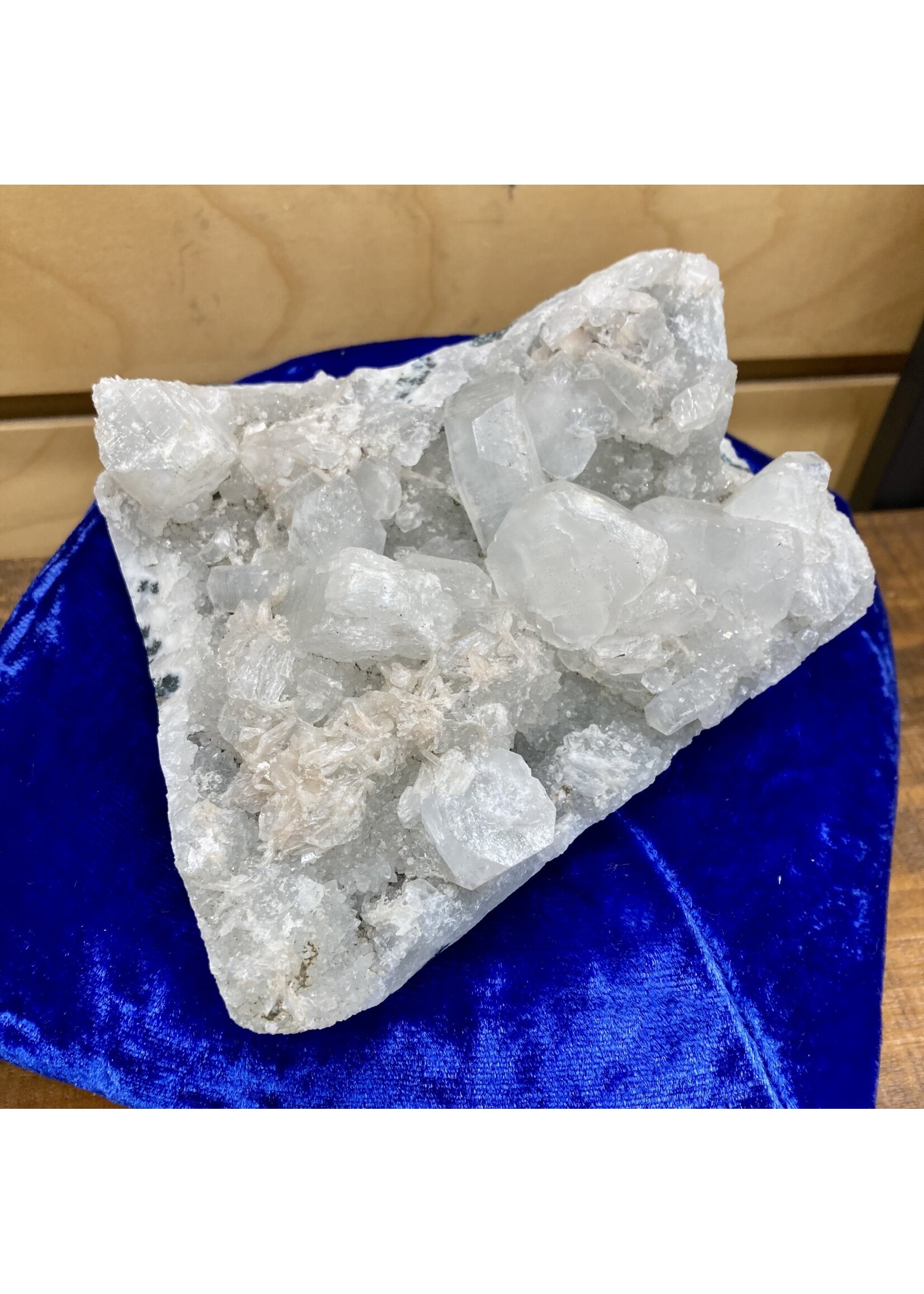 Zeolite LG Cluster