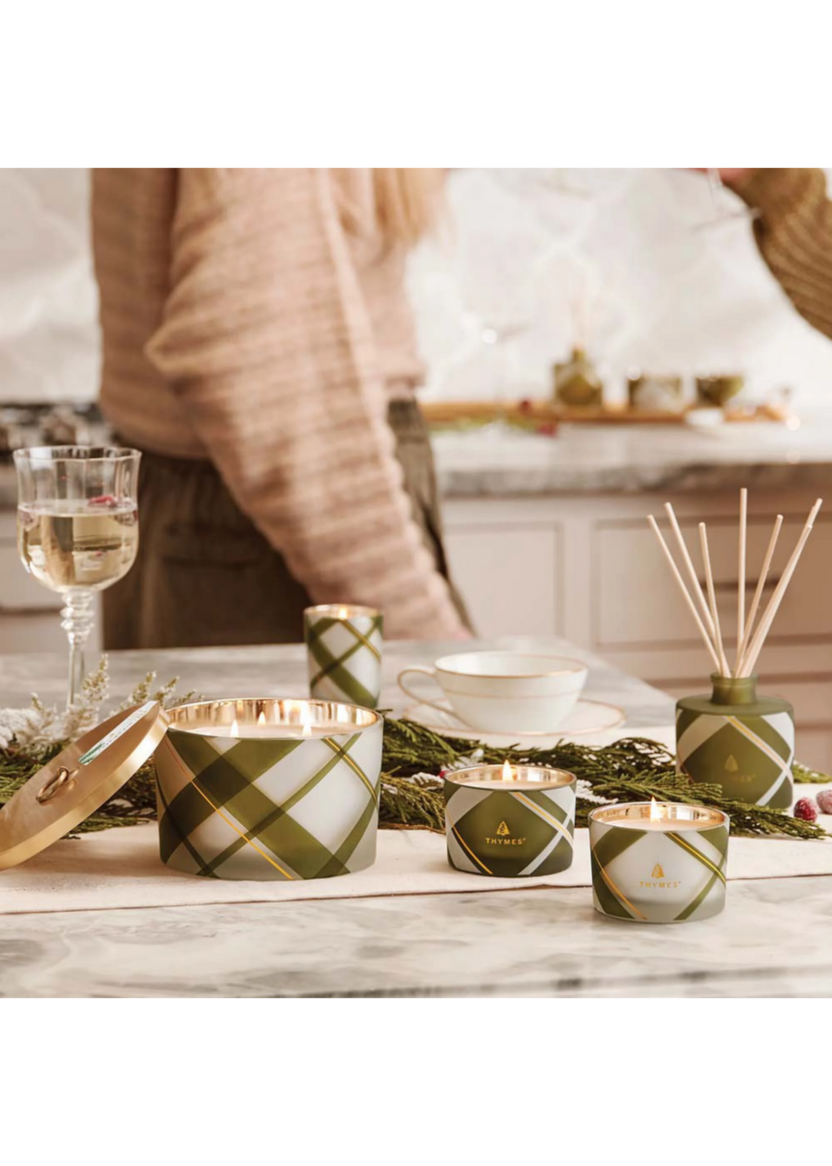 Frasier Fir Frosted Plaid Petite Reed Diffuser