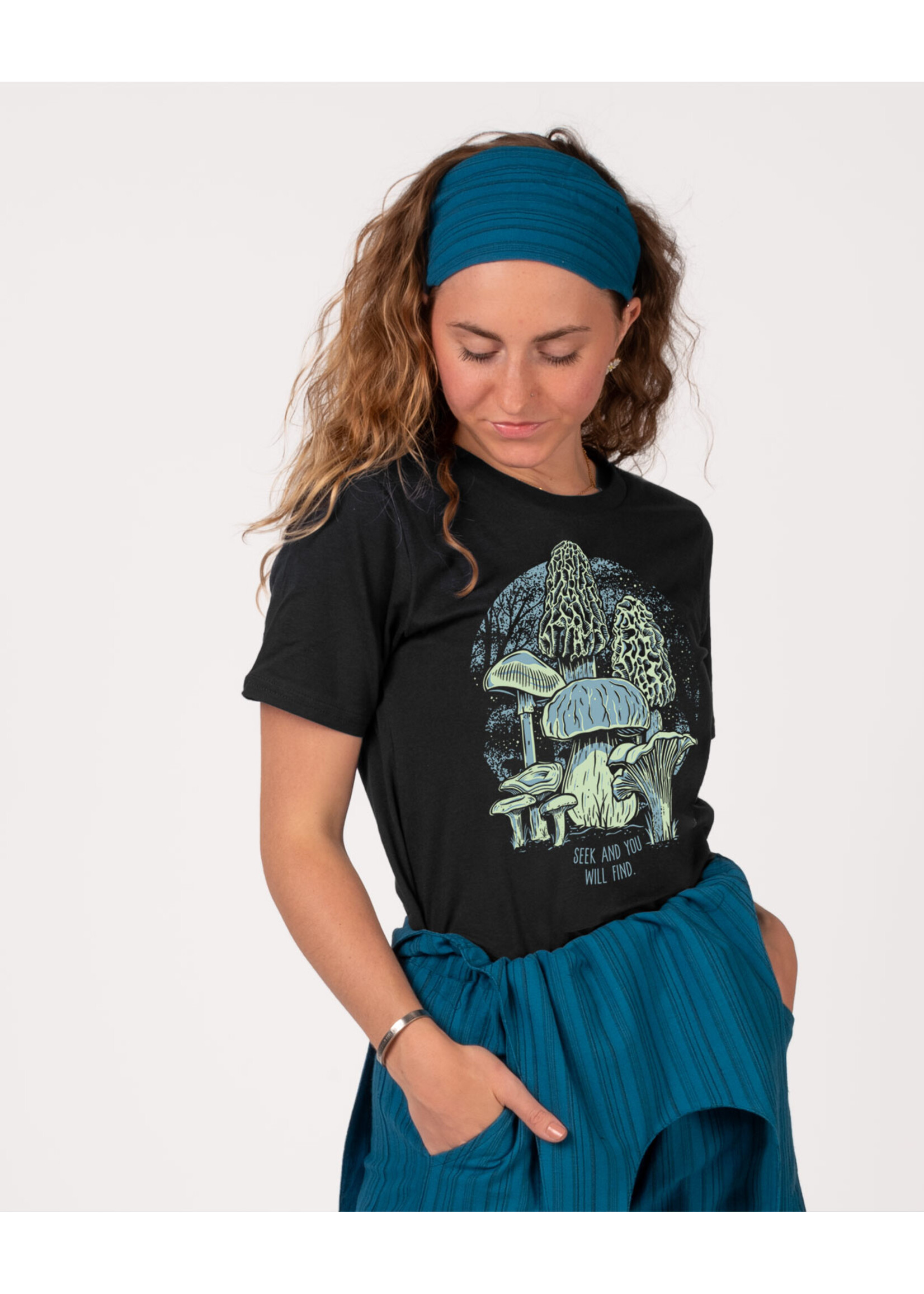 Soul Flower Organic T-Shirt Mushroom Forager