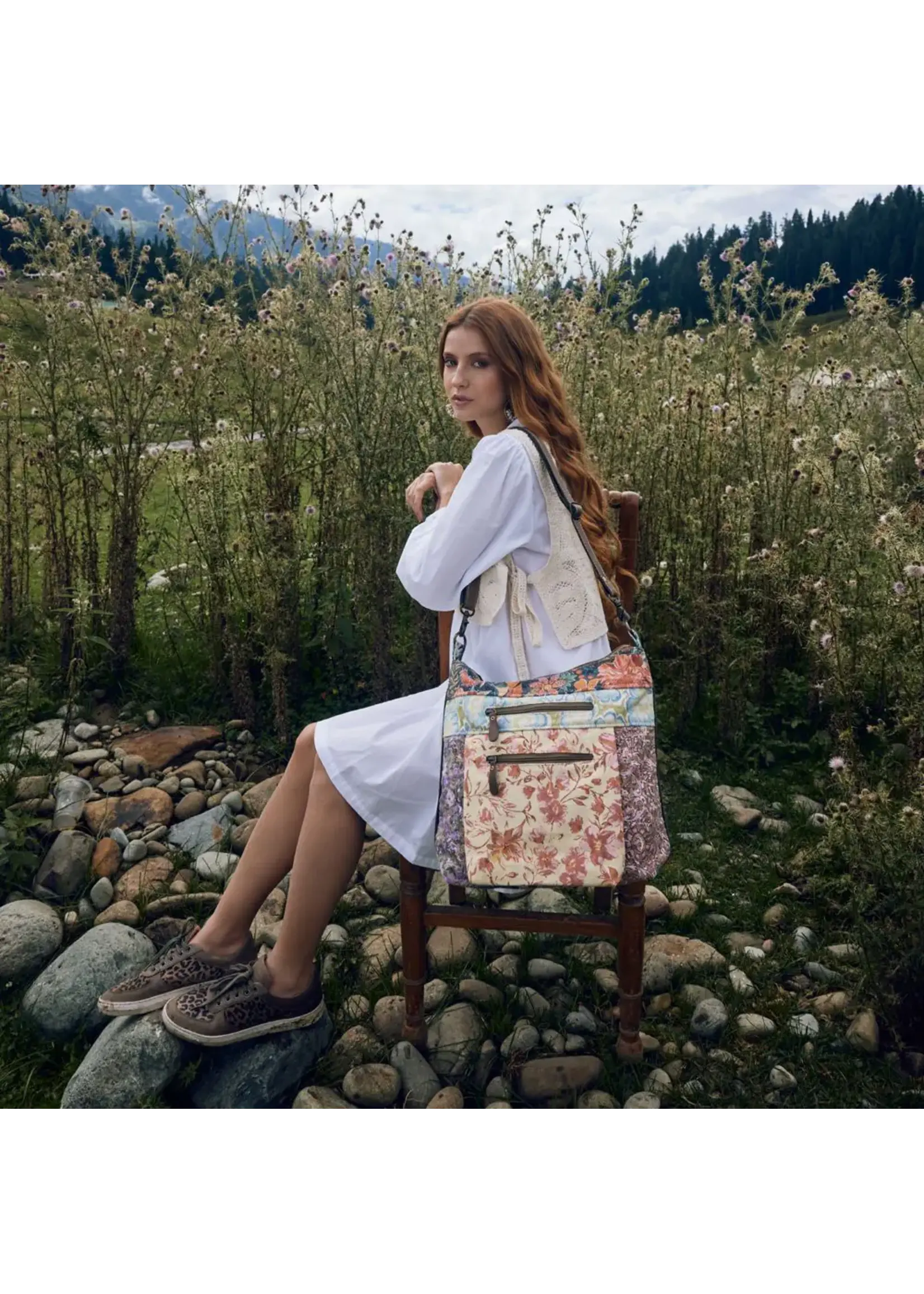 Myra Bag Le Fleur Essi Shoulder Bag