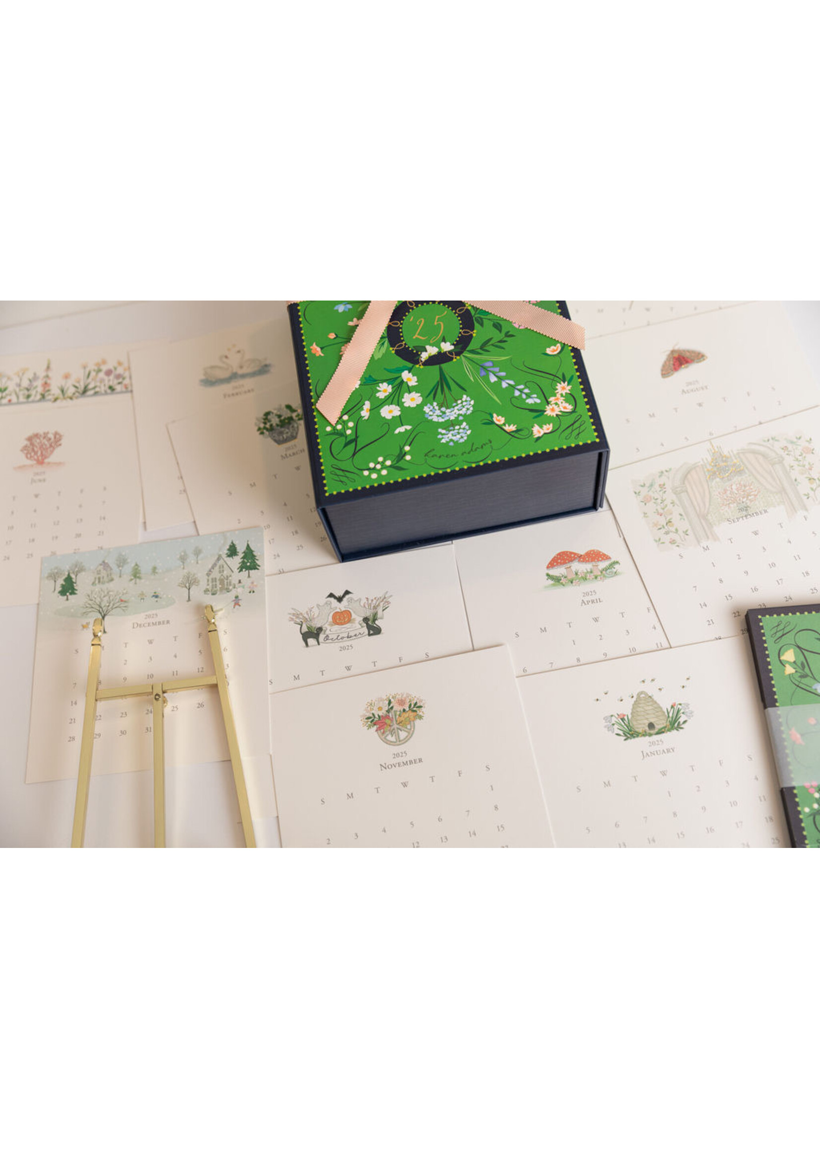 CAL2025 Classic Desk Calendar | Gold Easel