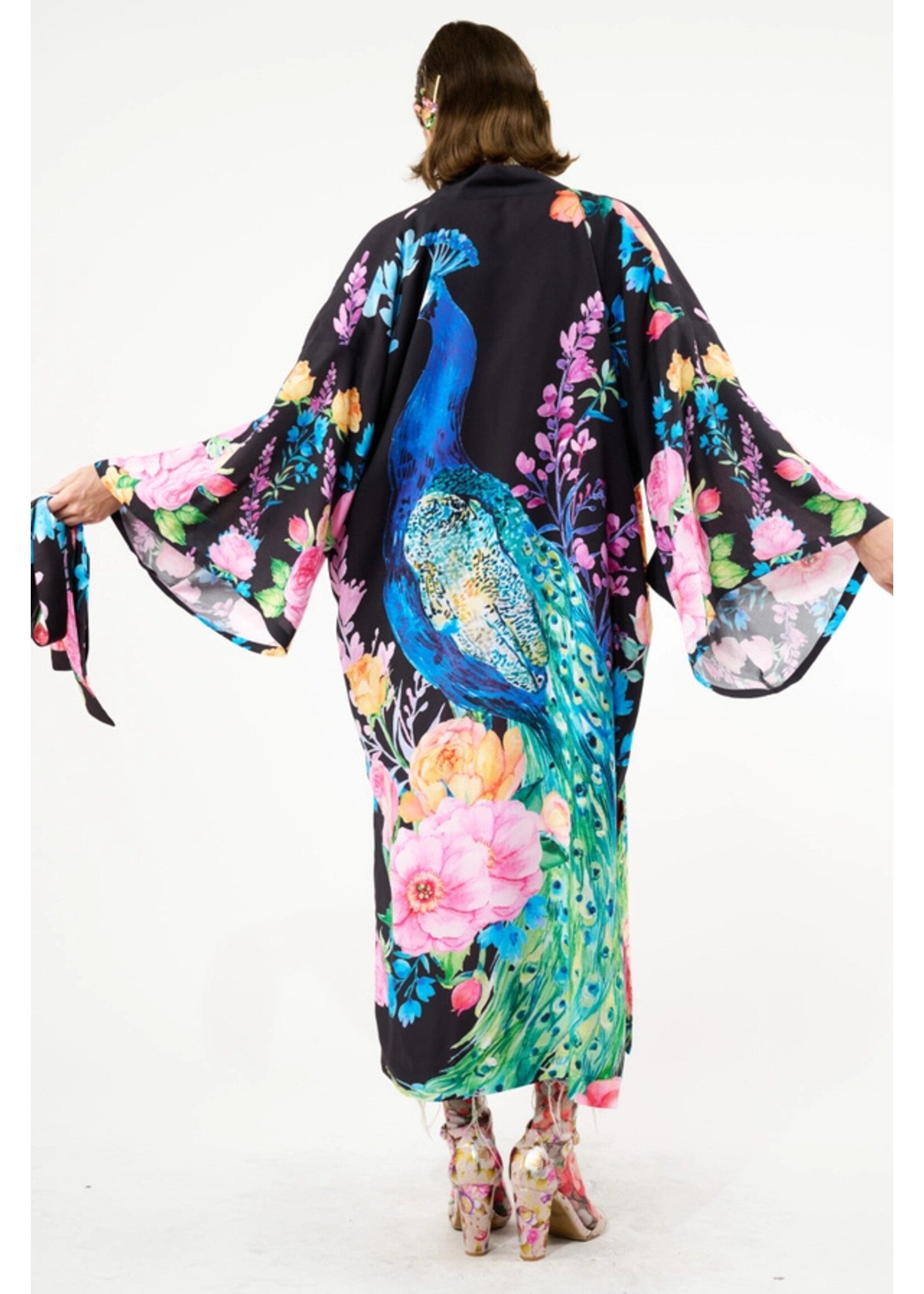 Aratta Fantasy Kimono | Black Peacock Print