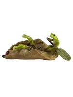 3 Frogs Rowing Leaf Boat 4.8 x 1.8 in
