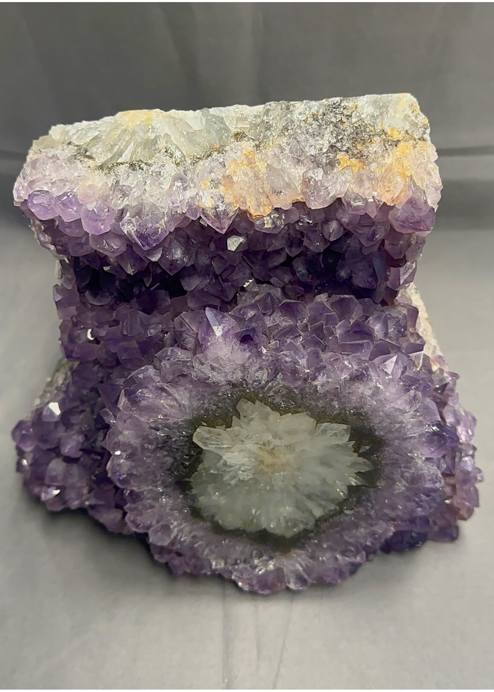 Amethyst Standing w/Flower