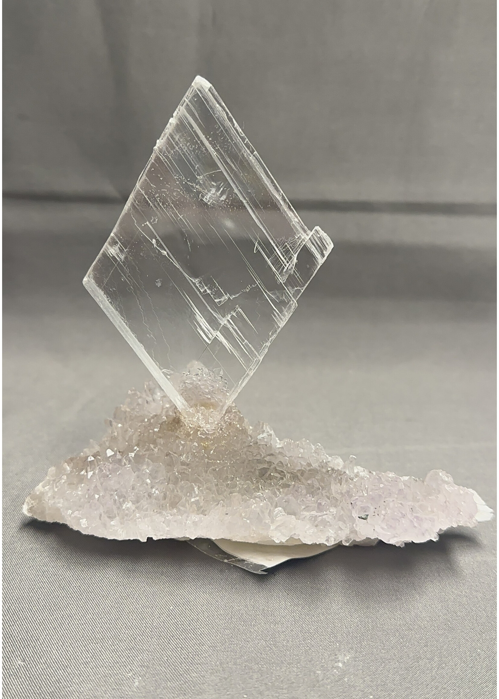 Gypsum on Amethyst XSM