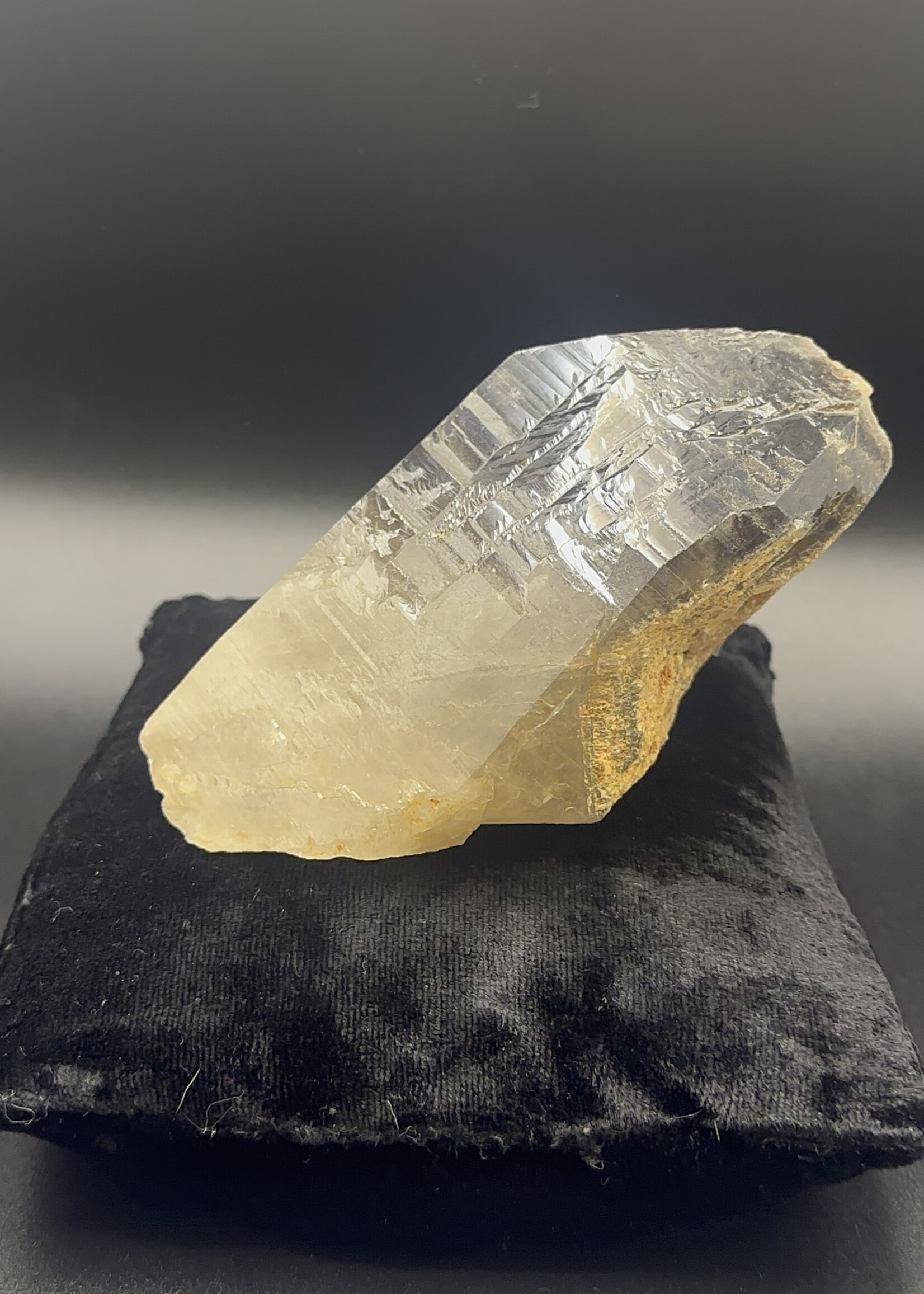 Smoky Quartz Cluster Point 1003g