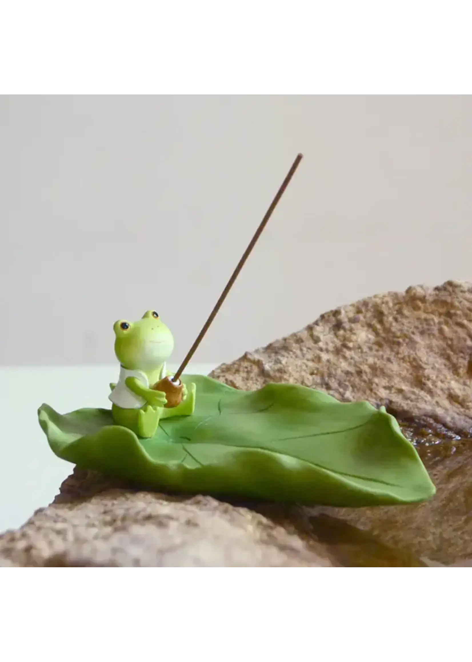 Incense Holder Frog Sitting on Lotus Leaf 5.5 x 3.8 x 1.8 in