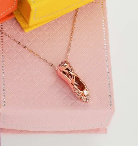 FH2 Rose gold Ballet Shoes Necklace, FH2 BN0004, pink box