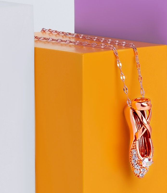 FH2 Collier avec breloque "Rose gold Ballet Shoes", FH2 BN0004, boite rose