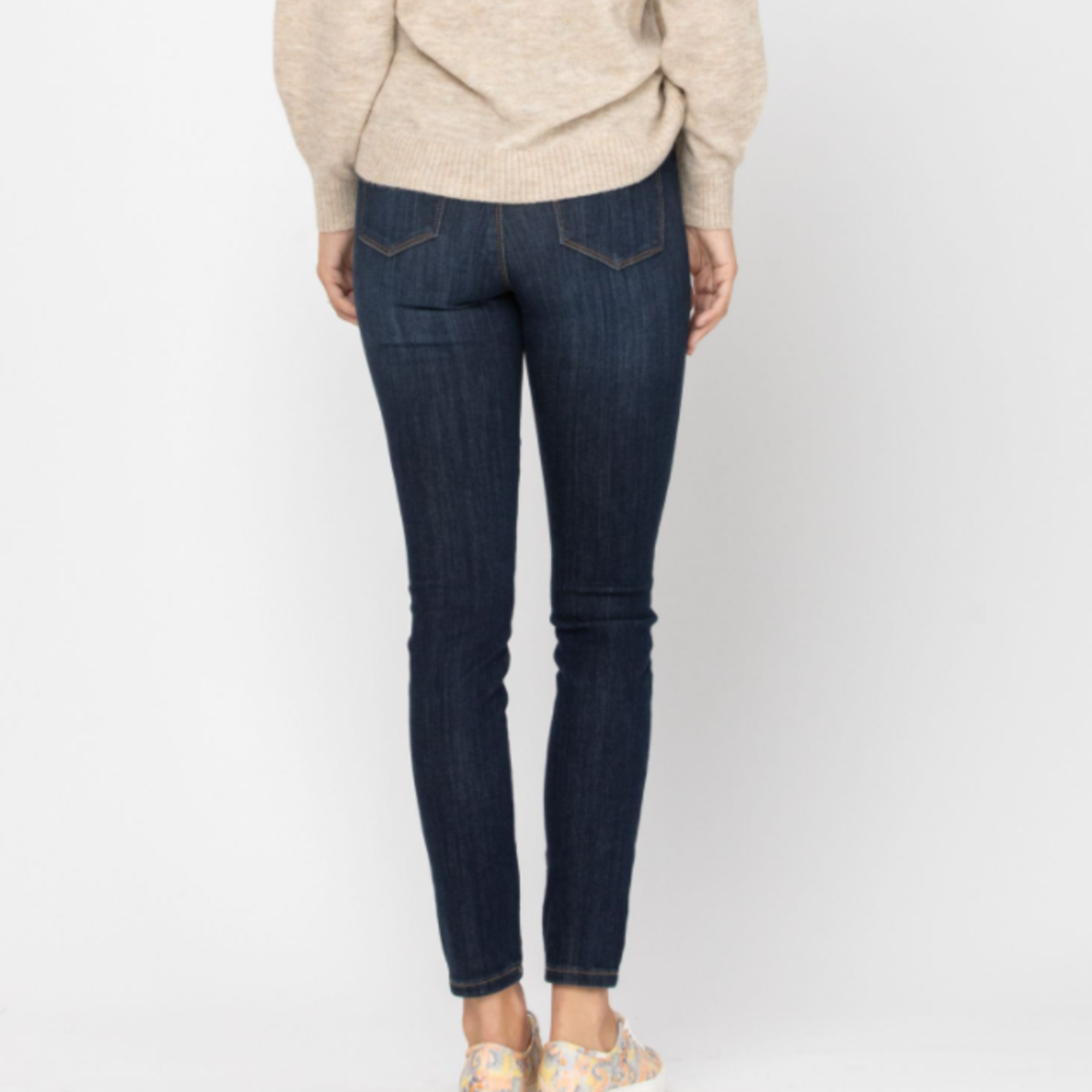 Judy Blue Mid-Rise Distressed Pull-On Skinny Jeggings – The Spotted Owl