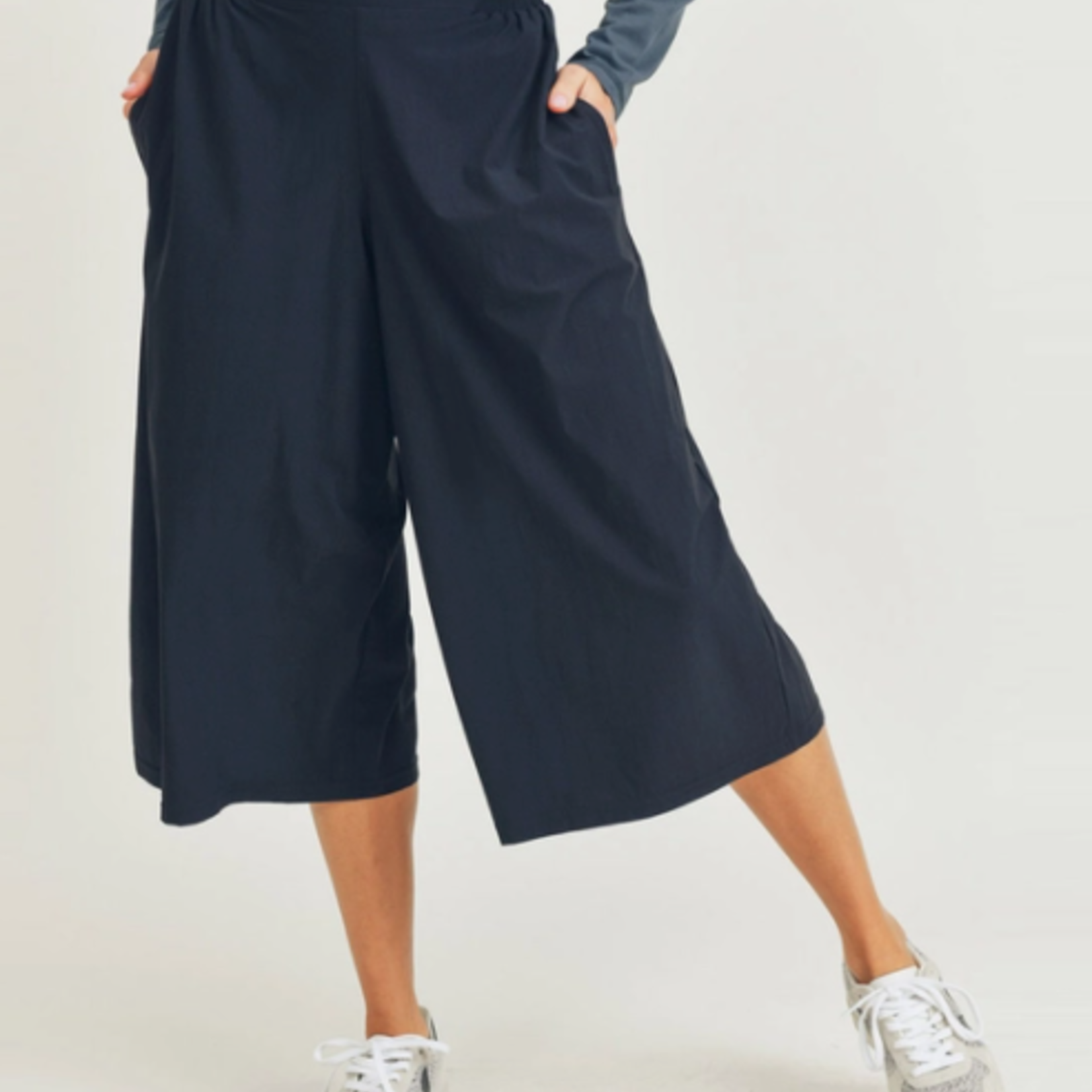 Mono B Black Culotte Pants