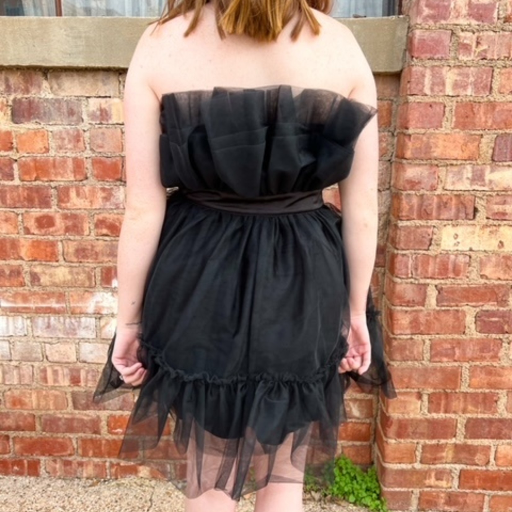 entro Black Tulle Strapless Tiered Mini Dress