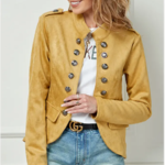 Cezele Jacket with buttons breasted