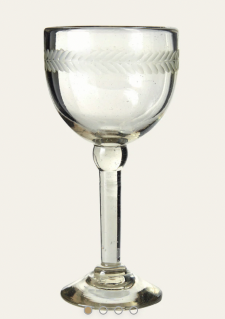 Vino Blanco Goblet Cadena Laurel Engraving