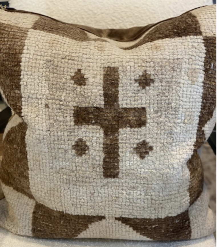 Antique Rug Pillow | Tulum Brown | 23x23