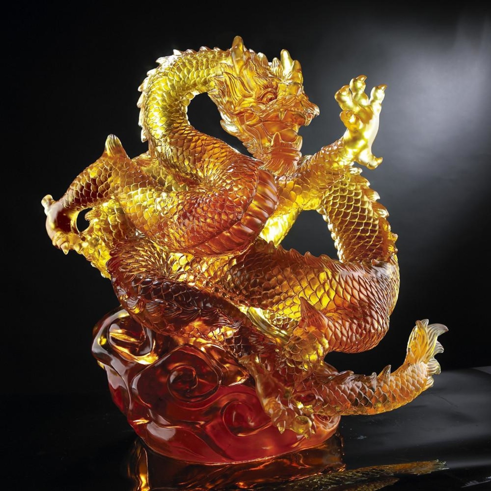 LIULI Crystal Dragon, Ocean Wave, Dagon of Excellence in Sapphire