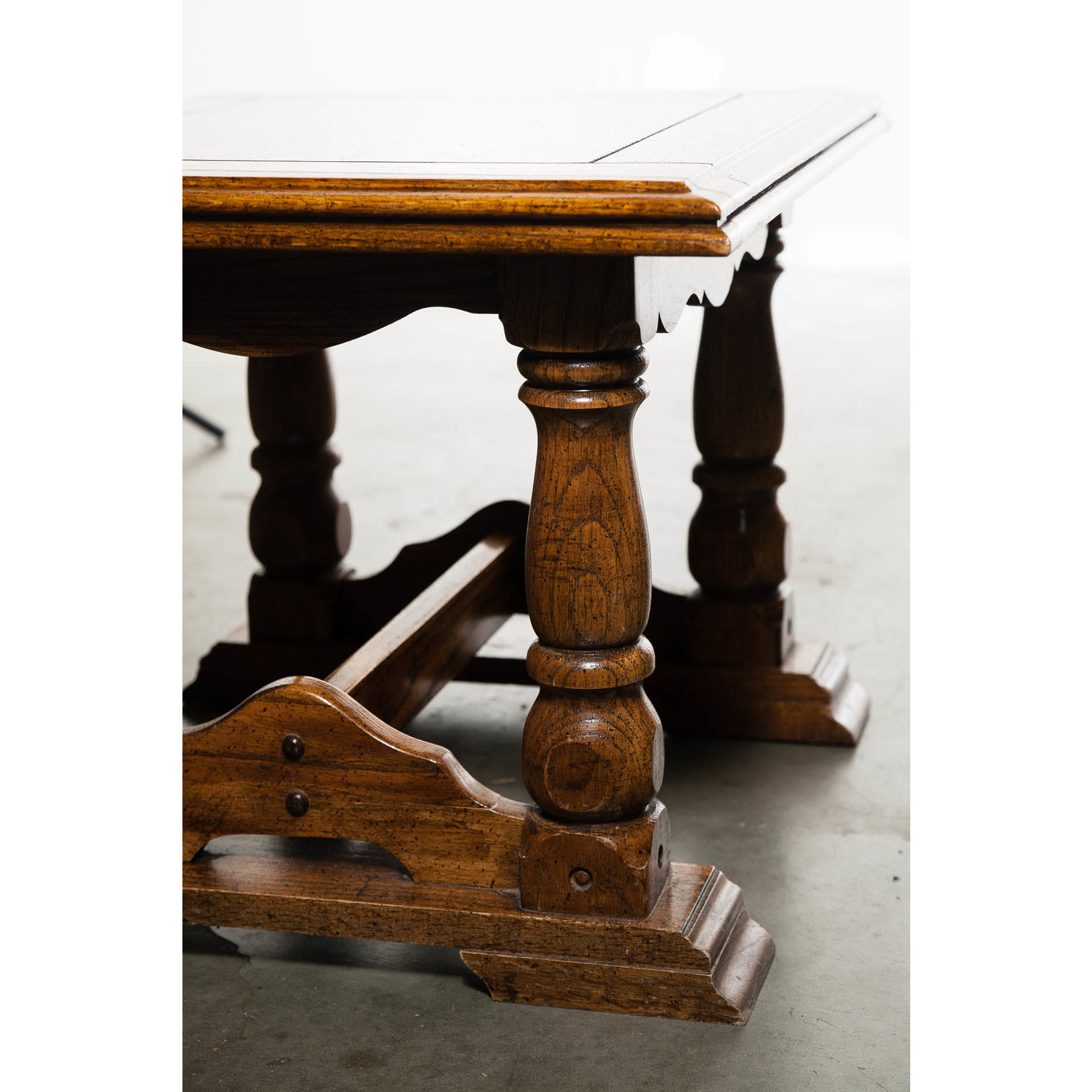 Antique - Lawrence Collection Vintage East Coast Trestle Side Table