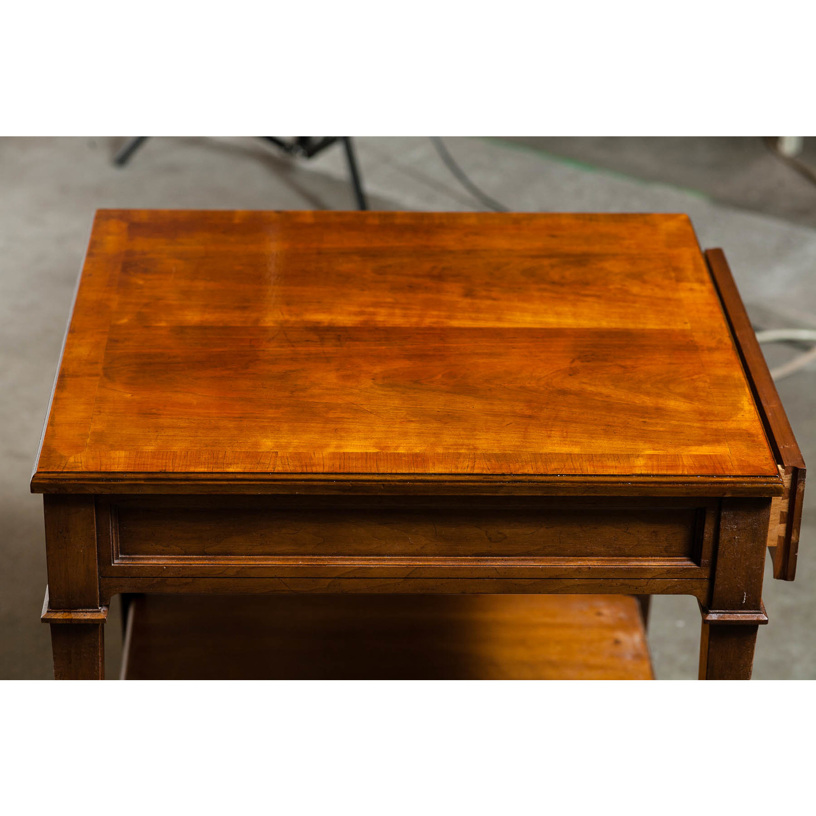 Antique - Lawrence Collection Mid-Century Heritage 2-Tier Walnut End Table