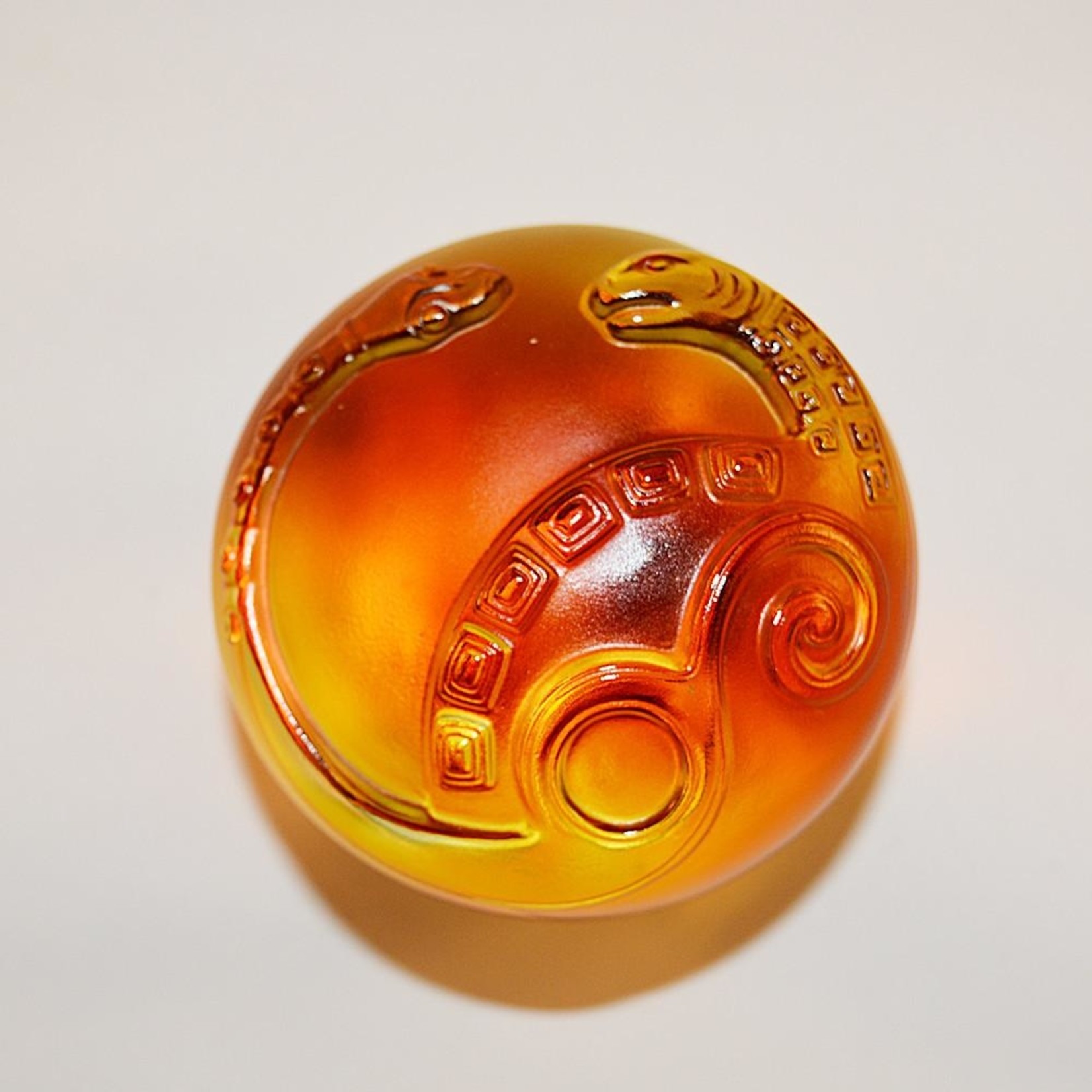 LIULI Crystal Art Crystal Mythical Snake Paperweight, Xuanwu of the North: Wonderful, Dark Amber/Light Amber