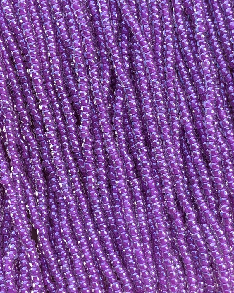 Size 11/0 Czech Glass SIZE 11/0 #175 Crystal Purple Lined