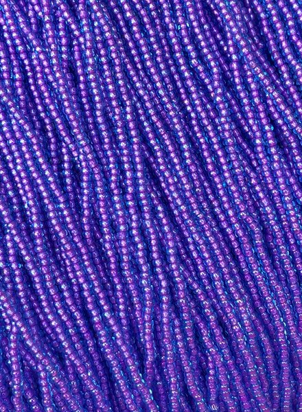 SIZE 11/0 #778 Aqua Purple Lined