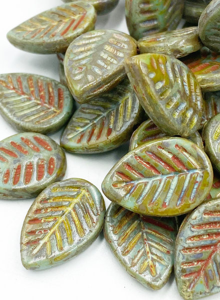 12x16mm Leaves: Tea Green Picasso