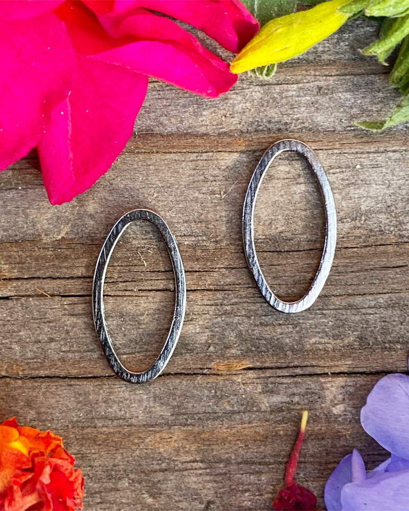 Small Oval Wire Frame- Gunmetal-10pc.