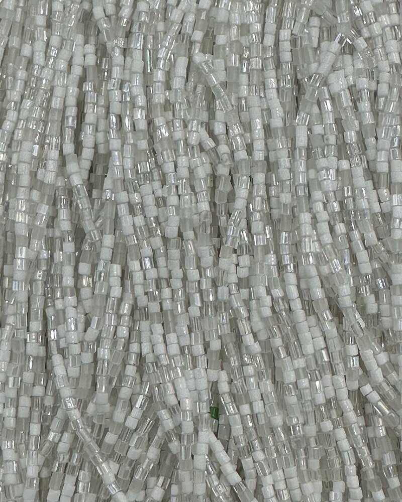 Size 11/0 2-Cut Hex Seed Beads- #1541 Snow White Mix