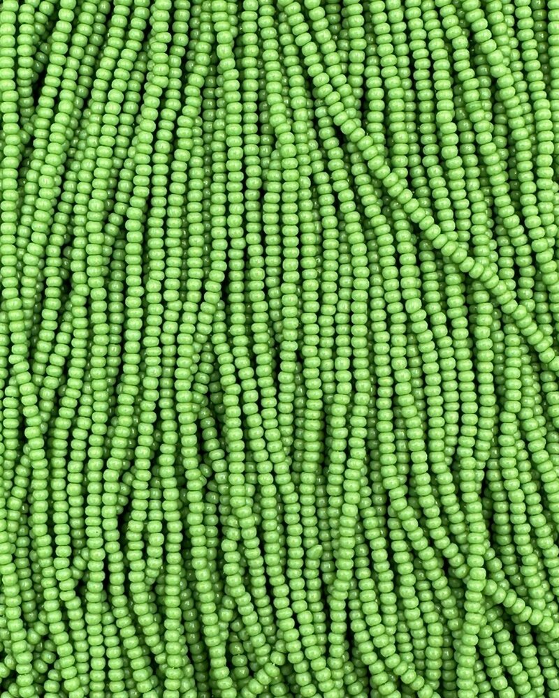 SIZE 8/0 ~ GREEN CERAMIC ~ 28 Grams ~ LOOSE GLASS SEED BEADS LOT