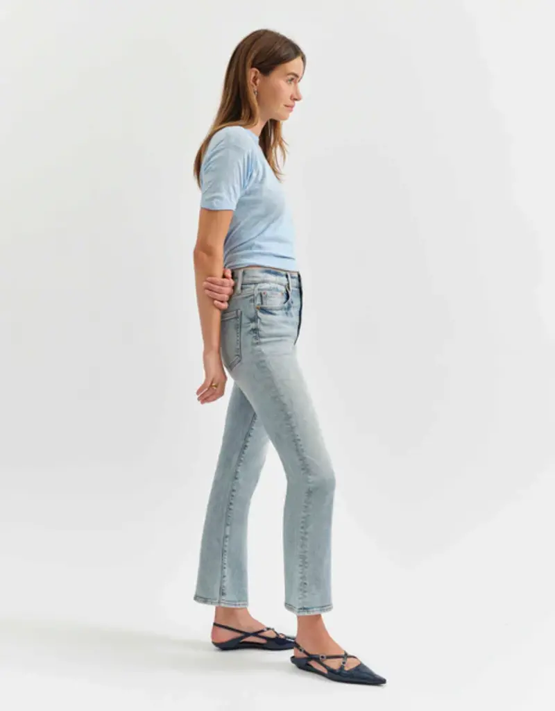 Shy Girl HR Crop Flare