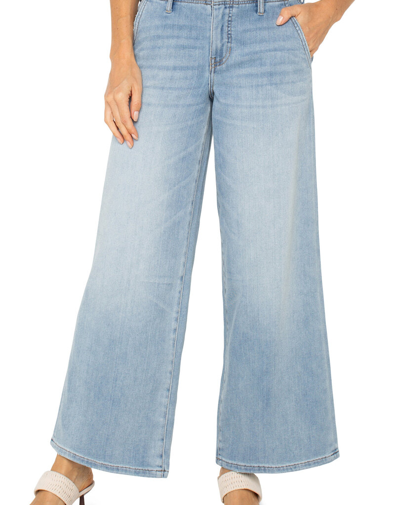 Weekender Wide Leg 30" Inseam