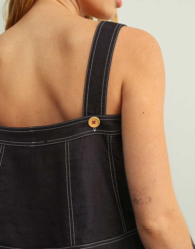 SL Top w/ Contrast Stiching