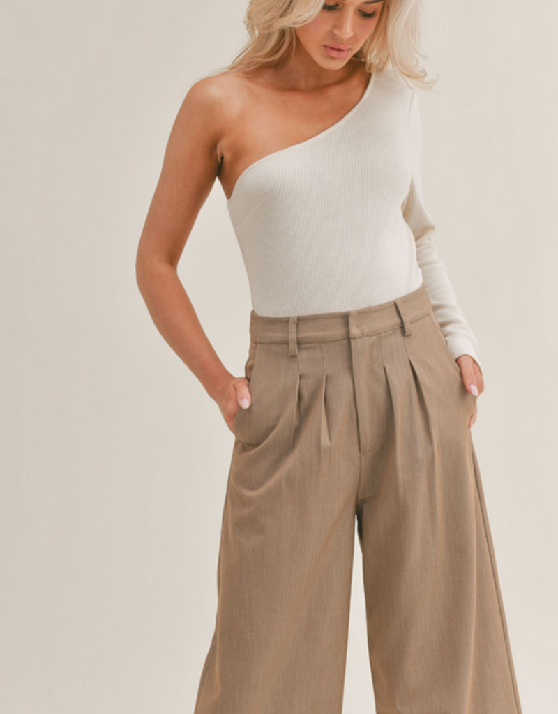 Novella One Shoulder Bodysuit