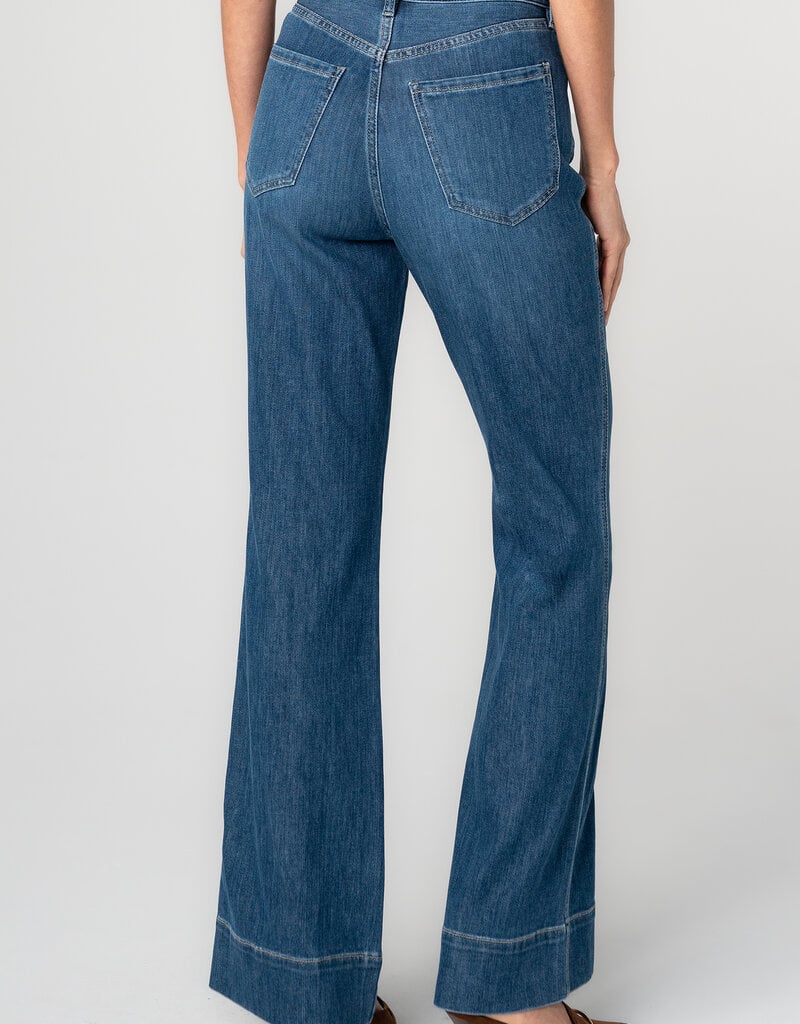 Relaxed HR Seamed Bootcut 30"