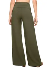 Airessentials Wide Leg Pant